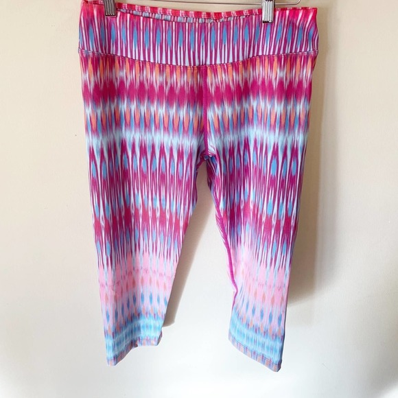 Prana Pants - Prana Roxeanne Yoga Capris in Festival Pink Print Stretch Pull-On Size Large